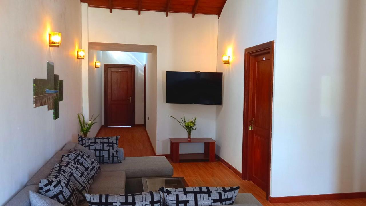 Moonplain Bungalows 努沃勒埃利耶 外观 照片